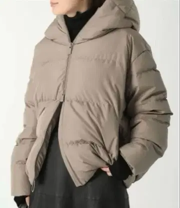 새상품급 Deuxieme Classe BACON/베이컨/베이지