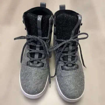 [미사용에 가까움] 클락스 Step Explore Hi 그레이