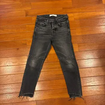 GOLDEN GOOSE 블랙 유즈드 가공 슬림 핏 데님 사이즈 24