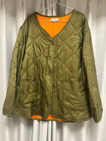 올리브 그린 퀼팅 자켓