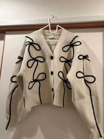 ADAM ET ROPE 리본 모티브 가디건