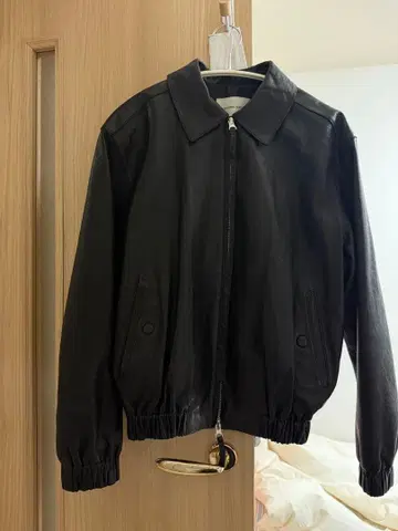 블랙 가죽 자켓