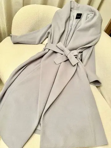 [ 새상품급 ] 어반 리서치 스카이블루 그레이 울 100% 롱 코트