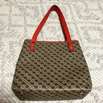 가볍고 짐도 넉넉하게 수납 새상품급 게라르디니 베이지 손잡이 오렌지