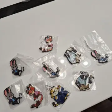 [ 미개봉 새상품 ] 주토피아2 파우바트 러버 키링 가챠