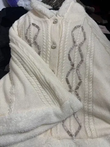 엑시즈팜 보아 안감 니트 판초