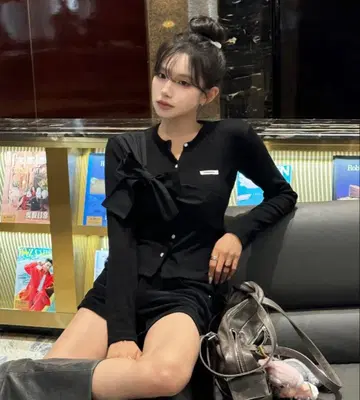 미사용 새상품 CRANK 리본 니트 가디건 블랙