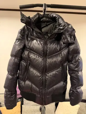 다운 자켓 블랙 souk 탈부착 가능 후드