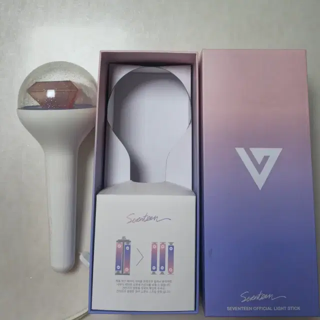 세븐틴 공식 응원봉 (구버전) 불X