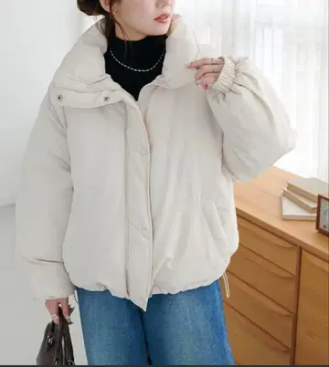 [WEB 한정판] 소매 볼륨 숏 다운 자켓