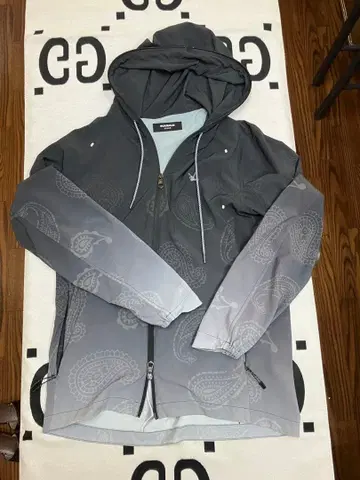 우노피우 나일론 자켓