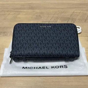 MICHAEL KORS 마이클코어스 라운드 지퍼 오거나이저