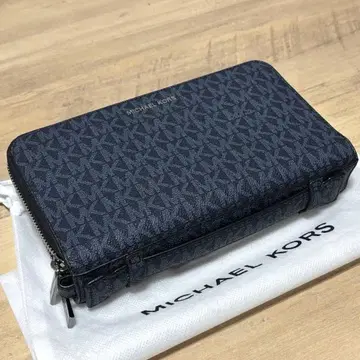 MICHAEL KORS 마이클코어스 라운드 지퍼 오거나이저