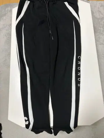 CRONOS 블랙 조거 팬츠 가격 인하 있음