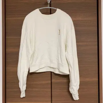 릴리 베어 자수 크롭 맨투맨 아이보리