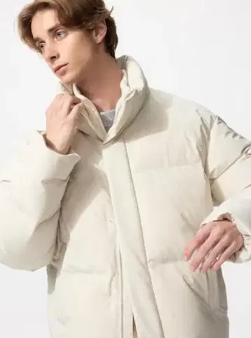 2025 유니클로 심리스 다운 자켓 M NATURAL