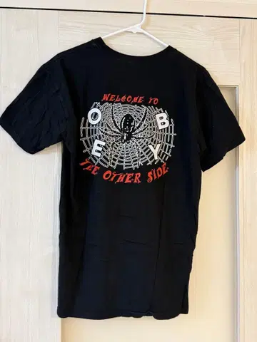 OBEY 스파이더 그래픽 T셔츠