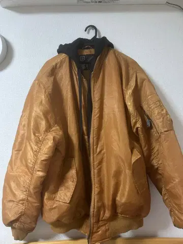 브라운 나일론 점퍼 후드 부착 ma1 오버 사이즈