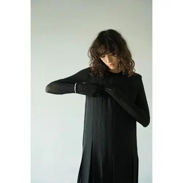 clane 클라네 시어 메쉬 크루넥 상의 블랙