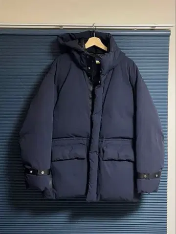 뷰티앤유스 코마츠마테레 다운 자켓