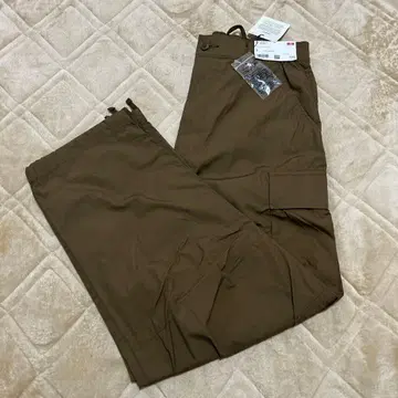 유니클로 UNIQLO C 와이드 핏 카고 팬츠 브라운 S