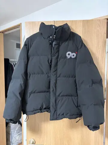 9090 다운 자켓 블랙 M 충전솜