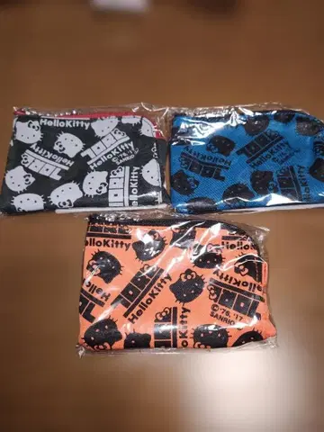 [ 한정판 절판품 ] 도라이치 헬로키티 파우치 3색 세트