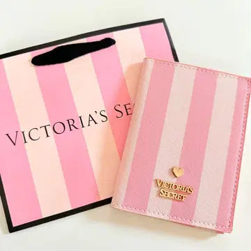 미사용 새상품 Victoria's Secret 여권 케이스 스트라이프