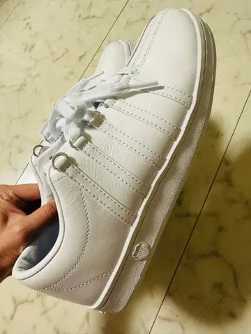 K-SWISS 화이트 스니커즈