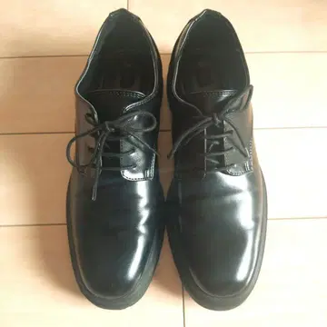 ZARA 끈 포함 플랫슈즈 37