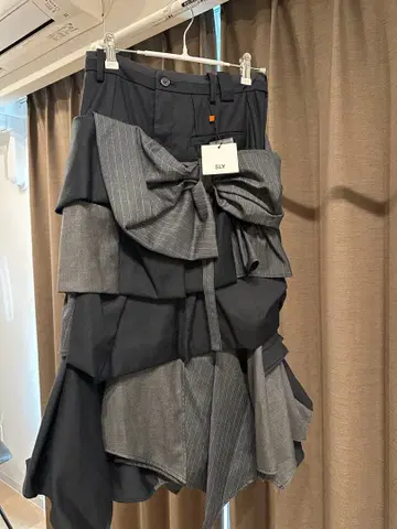 SAY 프릴 리본 플레어 스커트 그레이 계열