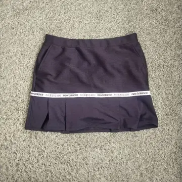 뉴발란스 골프 플리츠 스커트 이너 팬츠 포함 [ M 사이즈 ]