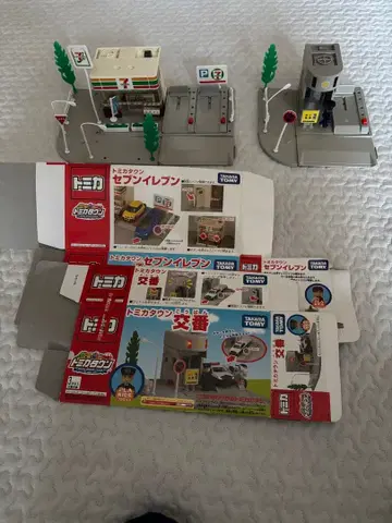 토미카 타운 세븐일레븐 파출소 세트