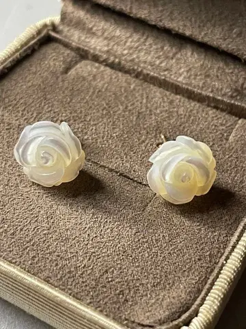 agete K10 쉘 꽃 플라워 귀걸이