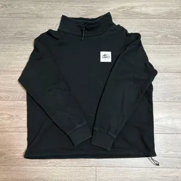 CAMP7 블랙 하이넥 트레이닝복