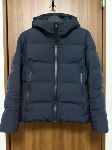UNIQLO 네이비 다운 자켓 M 심리스 다운 후드티
