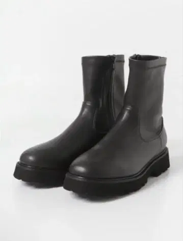 경량 밑창 채용 트랙 밑창 부츠 SENSE OF PLACE