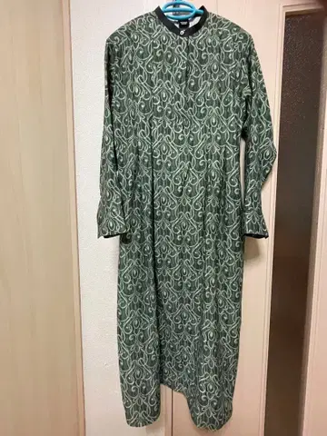 NOMBRE IMPAIR 그린 패턴 긴팔 원피스