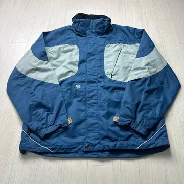 MOUNTAIN HARDWEAR 마운틴 파카