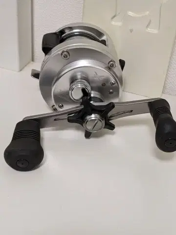 시마노 SHIMANO 카르캇타 300