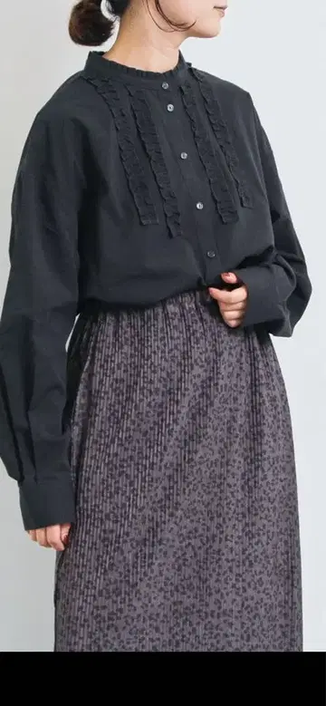 SM2 프릴 블라우스 차콜 프리 사이즈
