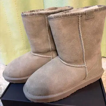 EMU Stinger Lo 9 퍼티/매스틱