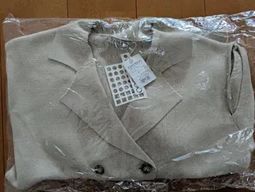 [ 새상품, 미사용 ] 정가 16500엔 RANDERBOO 베이지 상의