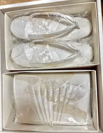 일본 의류 잡화 조리 백 세트 꽃 기온 화이트 컬러 실버