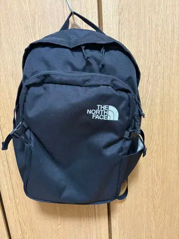 THE NORTH FACE 블랙 백팩