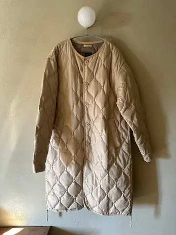 TAION U넥 퀼팅 자켓