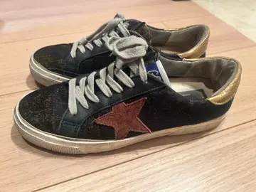 가격 인하! 골든구스 스니커즈 38 사이즈