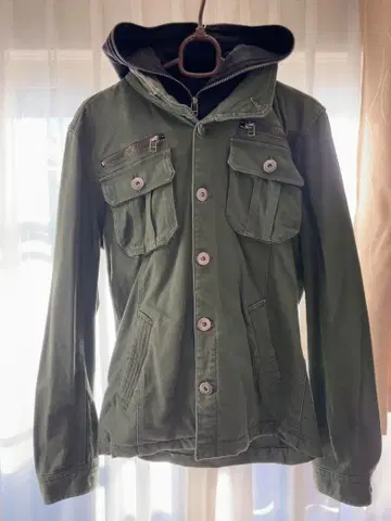 [ in the attic ] 후드 부착 자켓 후드티 밀리터리 그린