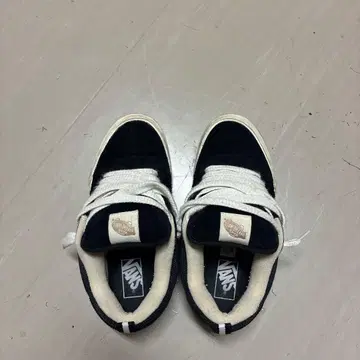 VANS 뉴스쿨 26cm