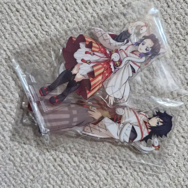 [정보] 귀멸의칼날 귀칼 토미오카기유 코쵸우시노부 뱀의해아크릴스탠드